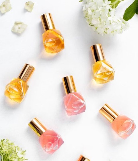 Embrace the essence of nature with Natural Body Spray – an invigorating, eco-conscious mist that envelops your senses in pure botanical bliss.